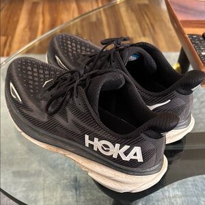 HOKA Black Running Shoes - Clifton 9